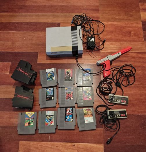 Nintendo NES Game Console, Accessories & Games