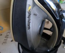 Morphy Richards  steam iron