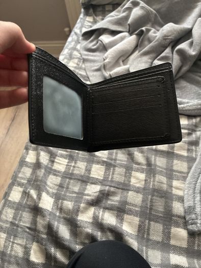 Snake wallet