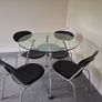 Table & chairs Image 2