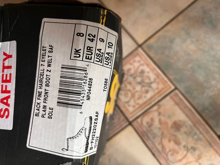 Dr Marten safety boots