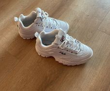 White Fila Runners