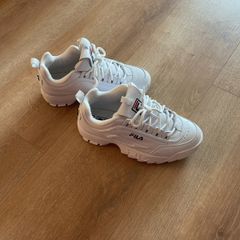 White Fila Runners