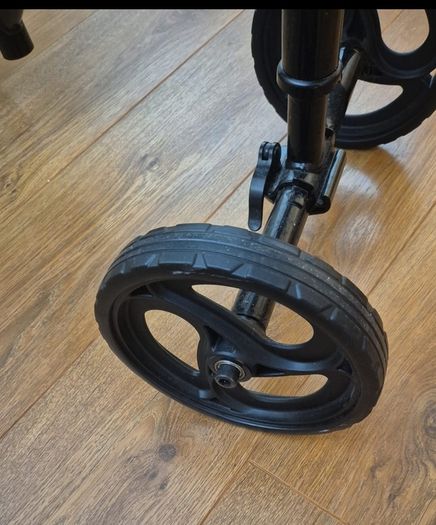 knee scooter
