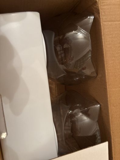 cat food bowls and food scoops