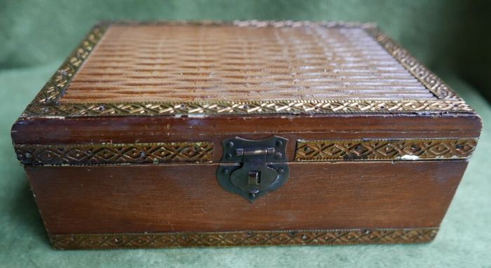 Vintage  Wooden Trinket, Jewellery box, Cigarette box