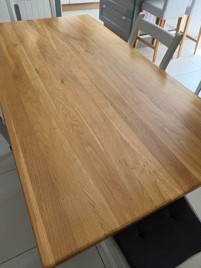 Neptune Chichester Solid Oak Dining Table with 4 Suffolk Chairs
