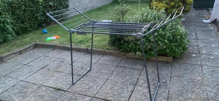 clothes airer