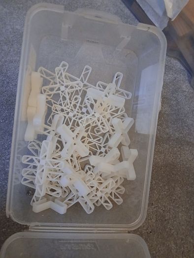 Plasplugs 7mm and 4mm tile spacers