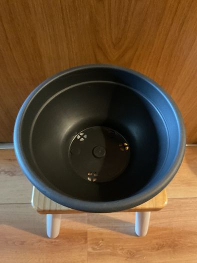 Plastic plant pot Brand New
