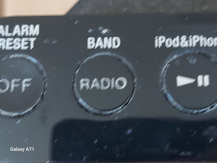 SONY Dream Machine Clock Radio Personal Audio System, Model ICF-DS15iPN, working perfect and in excellent condition