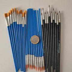30 Acrylic, Watercolour Brushes