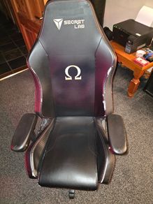 Secretlab OMEGA Gaming Chair Black/Red Adjustable Office/Gaming Chair