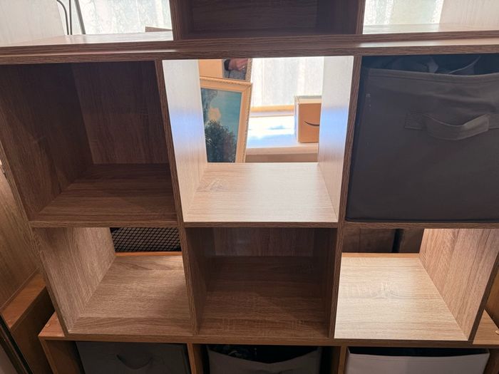 Cube storage units