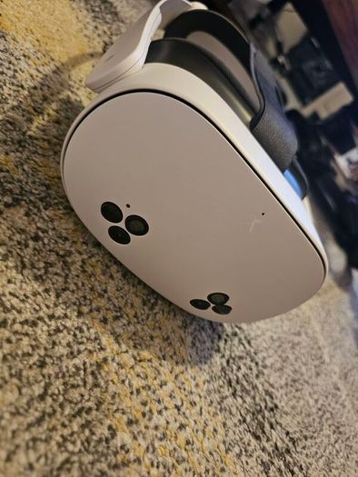 quest 3s + carry case + elite strap + all original boxes