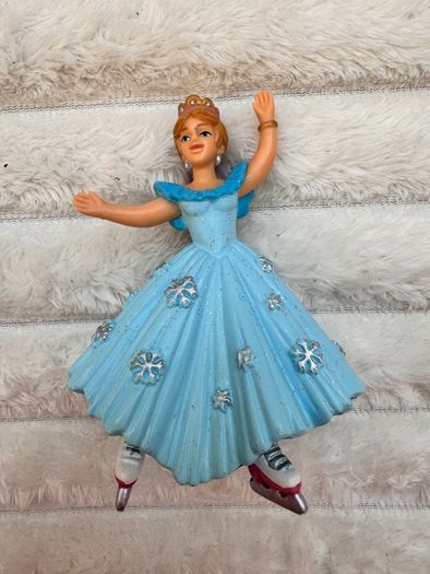 Papo Blue Princess Skating Figure 2016 Figure Skater Ice Skates Crown approx. 10 cm. Used Please see photos