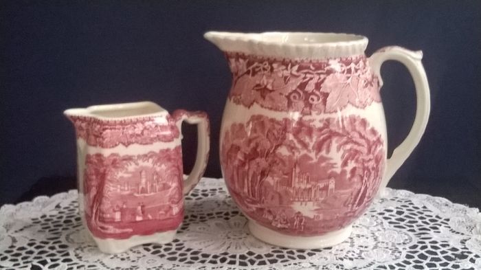 Vintage MASON'S Patent Ironstone China 50 oz Pitcher with Rope Edge in the Red & White VISTA Pattern