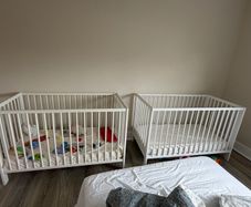 2 baby cots