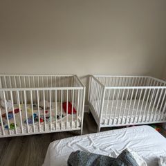 2 baby cots