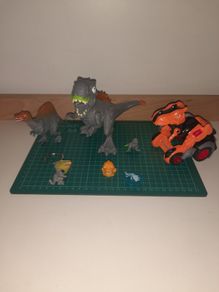 Dinosaur  Toy Bundle inc funko pop key chain