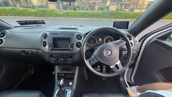 2016 VW Tiguan R-Line 1.4 TSI Auto | Only 54K KM