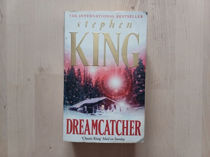 Dreamcatcher by Stephen King (Science Fiction Horror Vintage Paperback 2001)