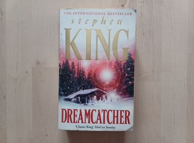 Dreamcatcher by Stephen King (Science Fiction Horror Vintage Paperback 2001)