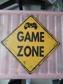 2x Game Zone Metal Sign