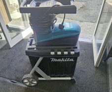 Makita garden shredder