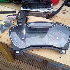Smax digital automatic clocks