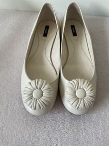 BALLY cream leather ladies shoes size 39
