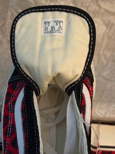 Women's Vans size 6