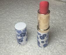 Estee Lauder limited edition lipstick