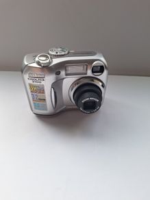 Nikon Coolpix 3100