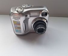 Nikon Coolpix 3100