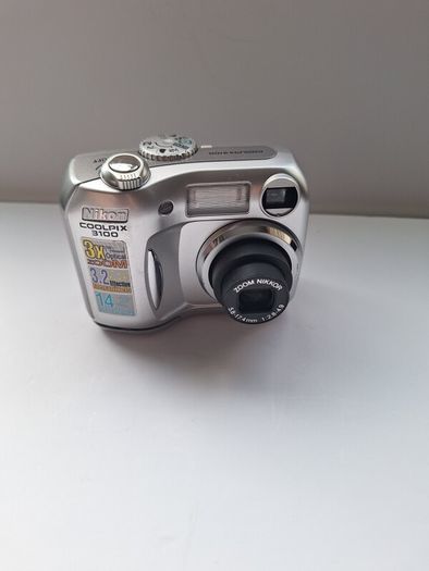 Nikon Coolpix 3100