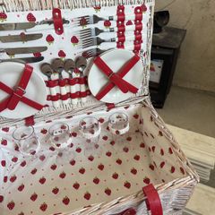 picnic basket