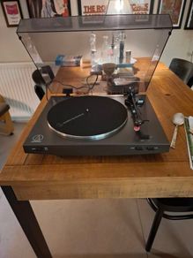 Audio Technica fully manual turntable