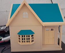 Vintage Sylvanian Families Applewood / Bramble Cottage with Furniture