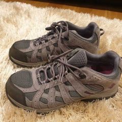 Columbia Redmond Low Hiking Shoes.
