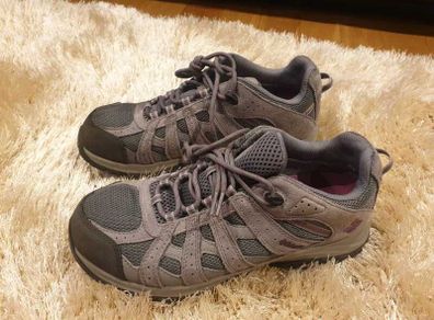 Columbia Redmond Low Hiking Shoes.