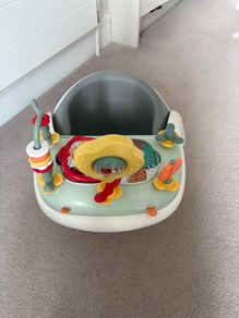 Baby floor chair