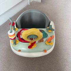 Baby floor chair
