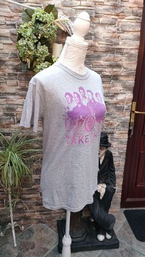 Take That Progress Live 2011 concert t-shirt The last time the full line up toured together  In great condition Front and back print Size small