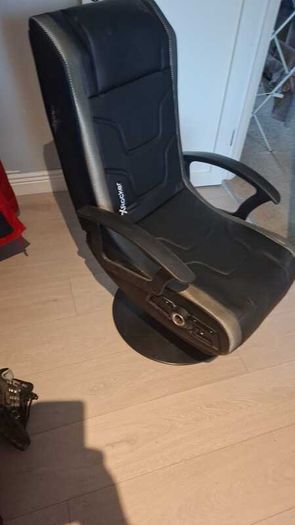 Gaming chair