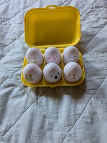 Tomy Toomies Hide & Squeak Eggs Set