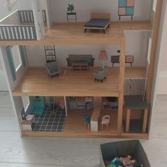 Doll house