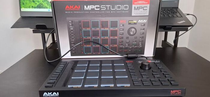 Akai Professional MPC Studio