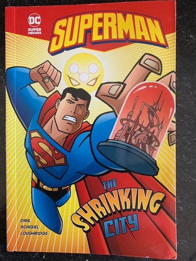 DC Superman The Shrinking City Book