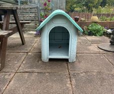 dog kennel